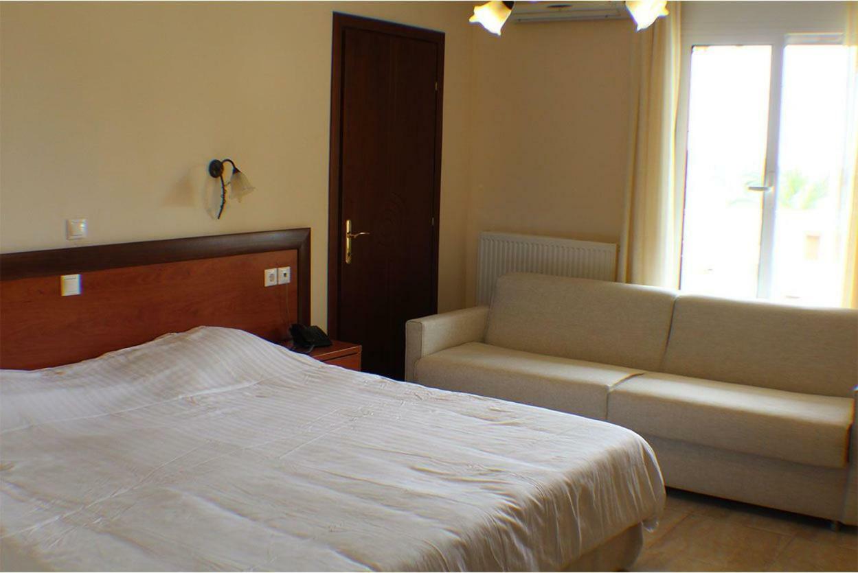 Kelyfos Hotel Neos Marmaras Esterno foto